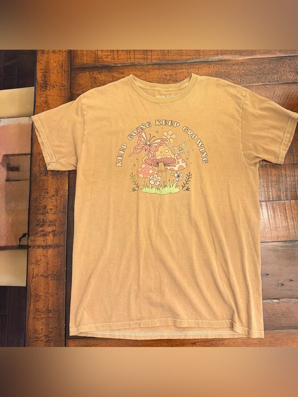 Vinyl Icons Cotton T-Shirt Mushrooms Butterfly Graphic Boho Hippie Good Vibes M